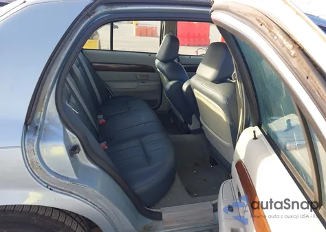 2003 Mercury Grand Marquis Gs из США, поврежденный, VIN 2MEFM74WX3X601605